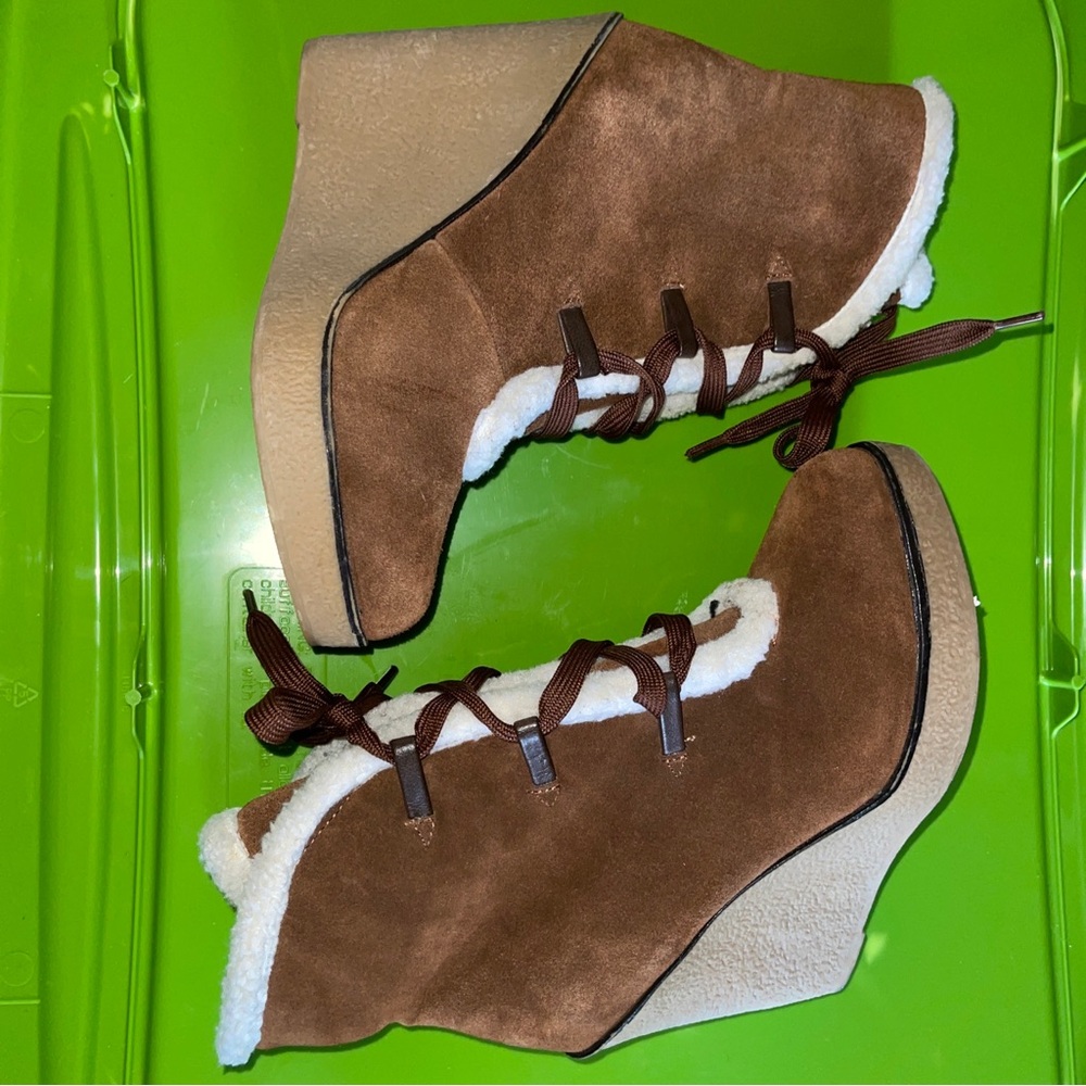 MIA Glenda Brown Leather Wedge Booties Sz 8-8.5
